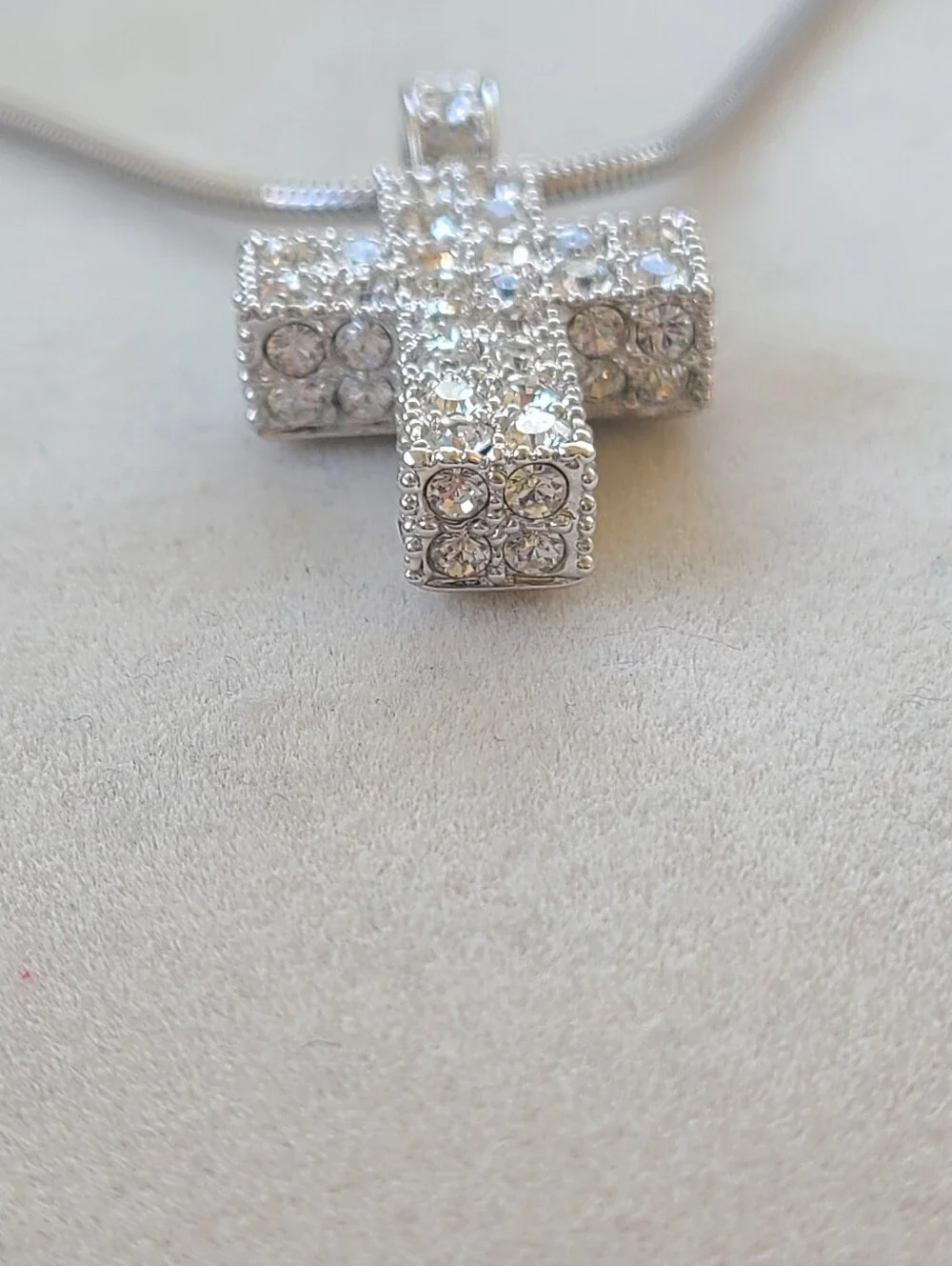 Swarovski Silver Toned Crystal Cross Pendant Necklace- Excellent Condition